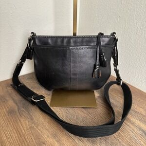 Vintage Coach Leather Swingpack Crossbody Bag‎ Y2K Tassel